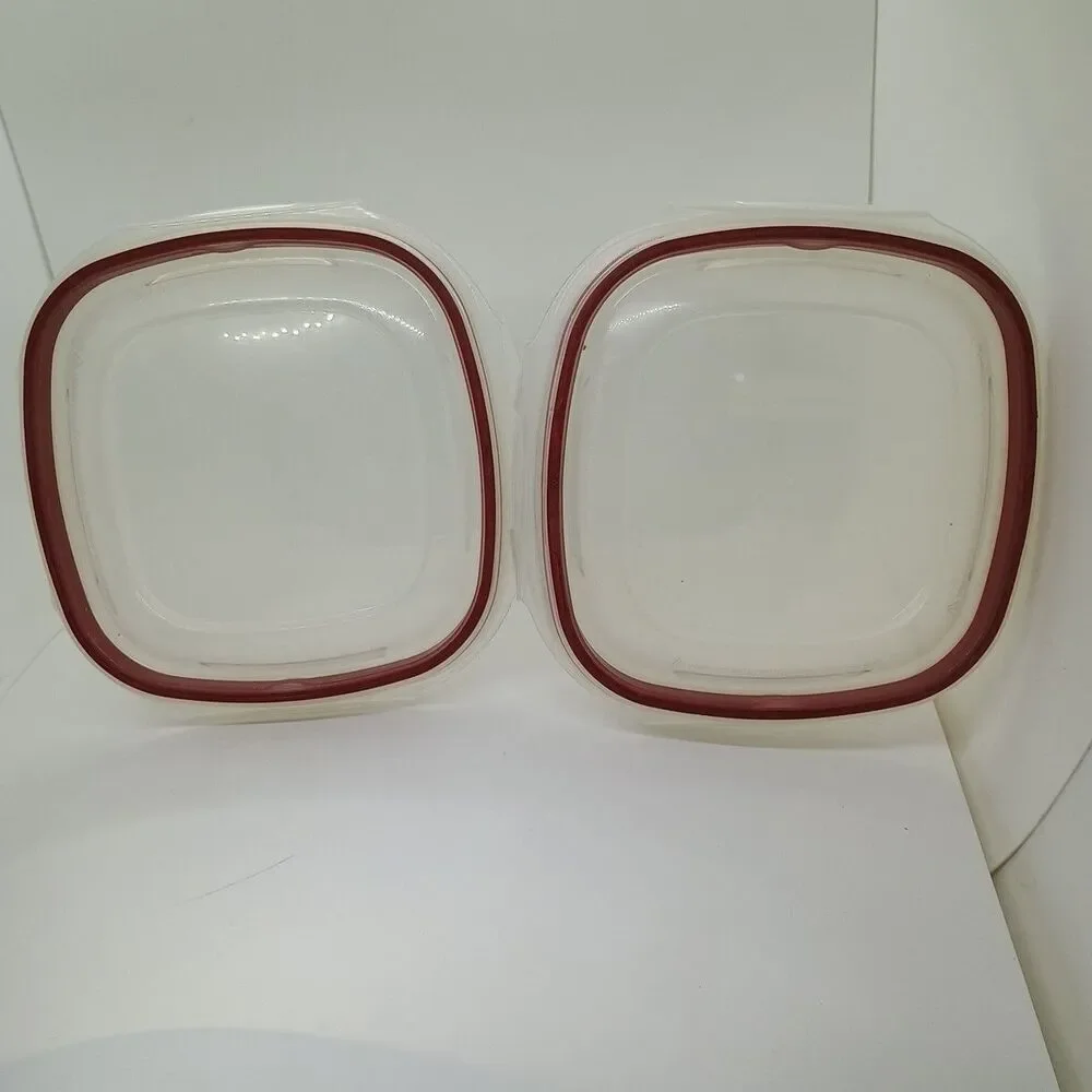 lot of 2 Rubbermaid 15 Cups Lock-Its Food Storage Containers Red Lids Tall